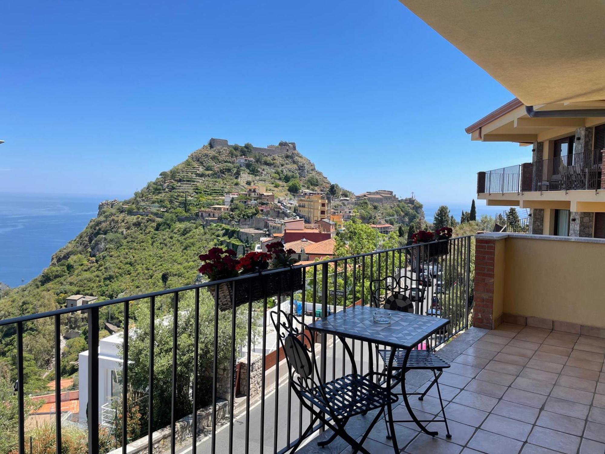 Villa Da Vinci Luxury Panoramic Apartments - Taormina Rooms Collection Экстерьер фото