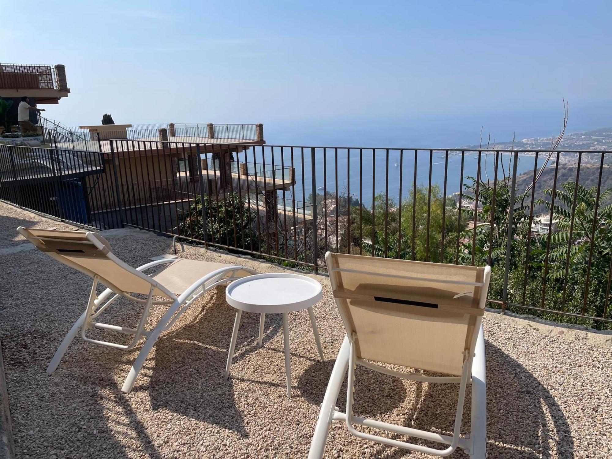 Villa Da Vinci Luxury Panoramic Apartments - Taormina Rooms Collection Экстерьер фото