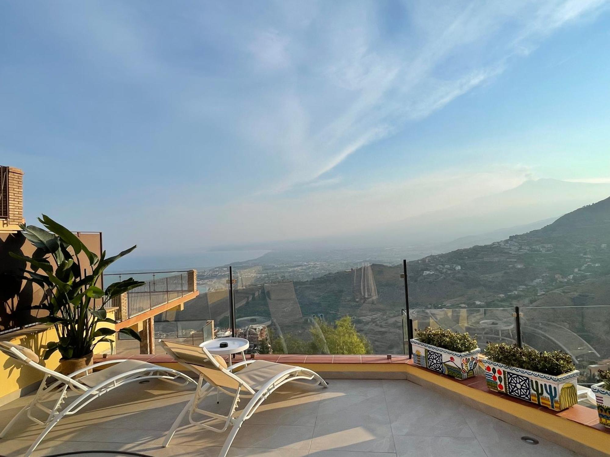 Villa Da Vinci Luxury Panoramic Apartments - Taormina Rooms Collection Экстерьер фото