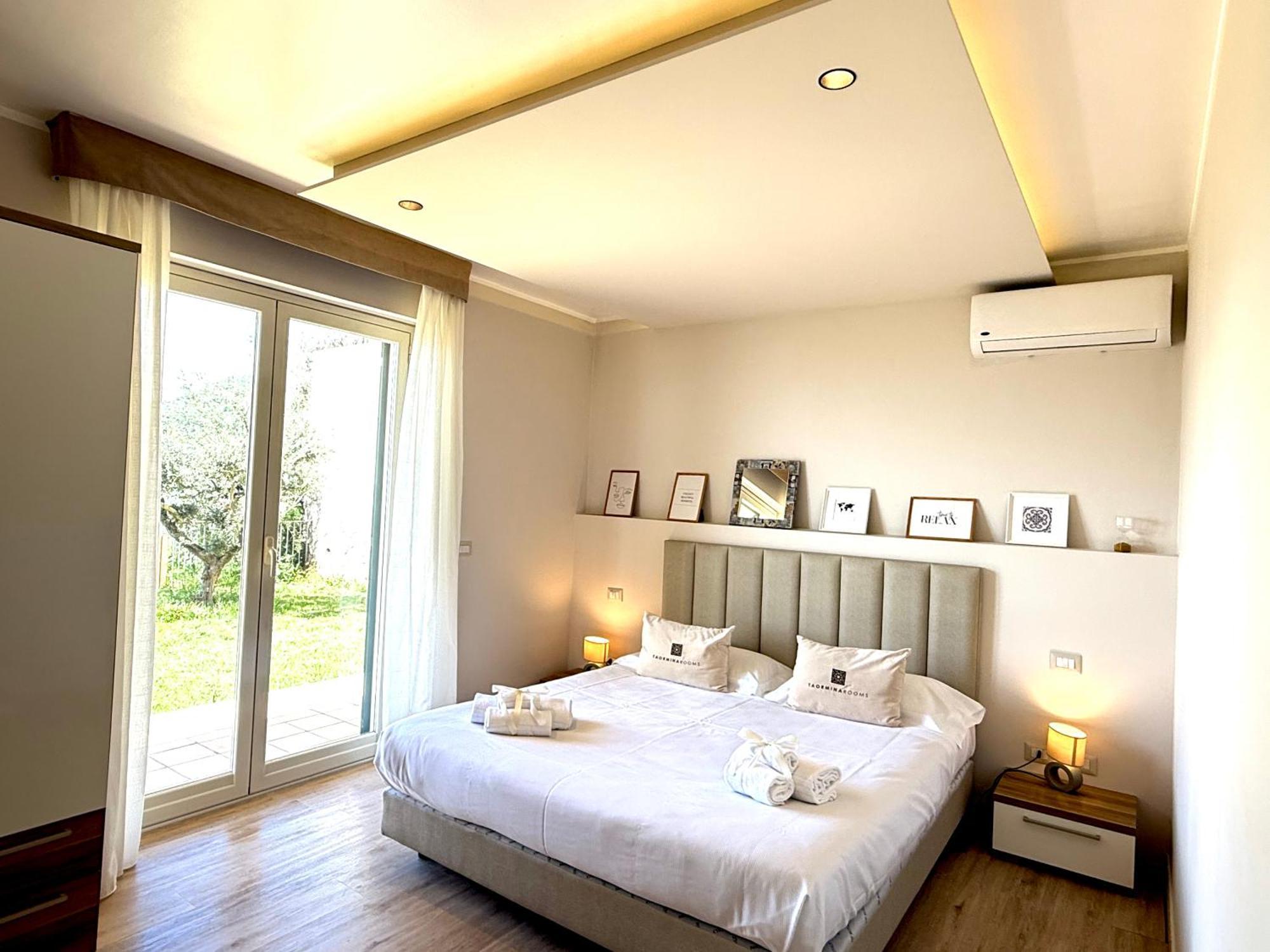 Villa Da Vinci Luxury Panoramic Apartments - Taormina Rooms Collection Экстерьер фото