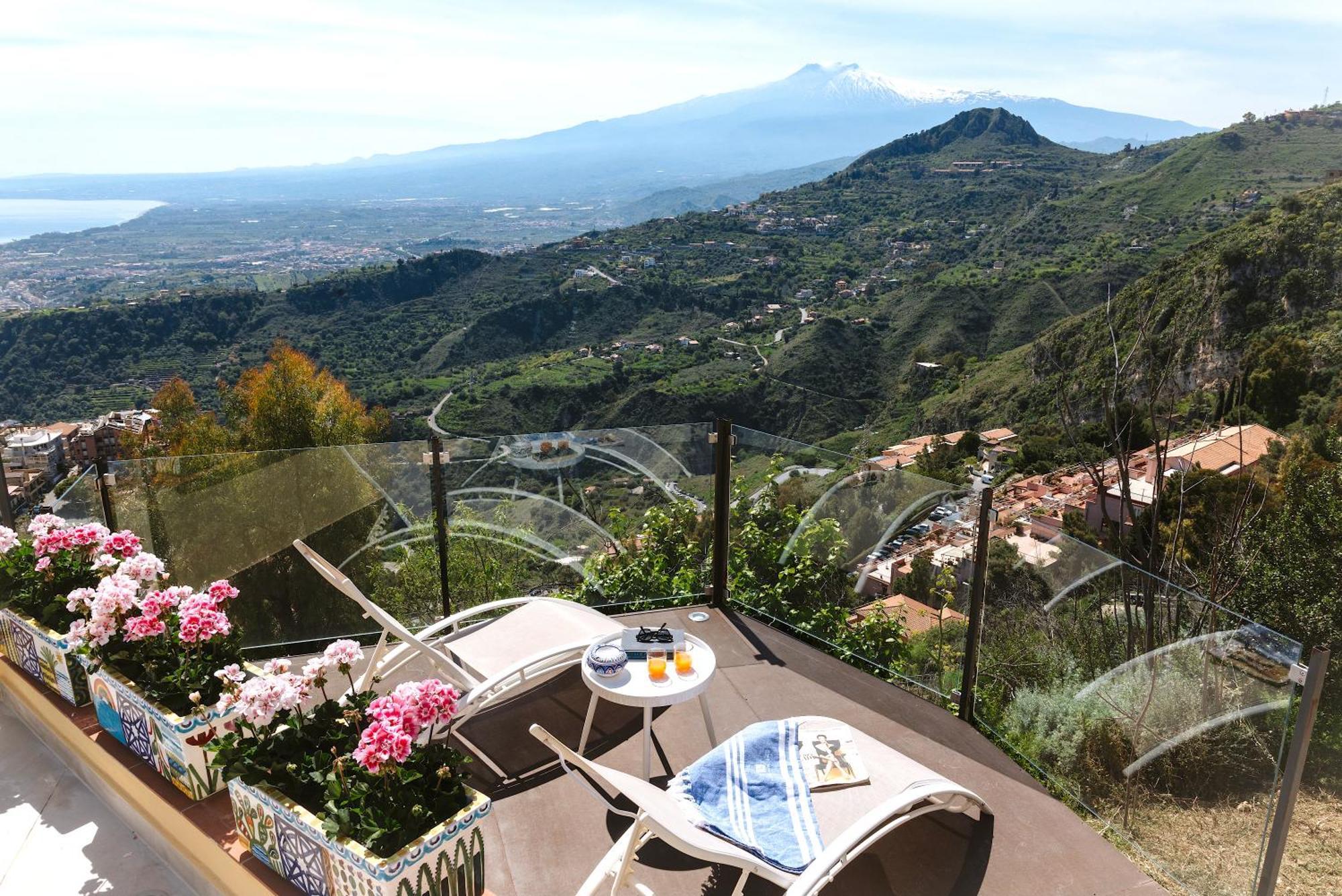 Villa Da Vinci Luxury Panoramic Apartments - Taormina Rooms Collection Экстерьер фото